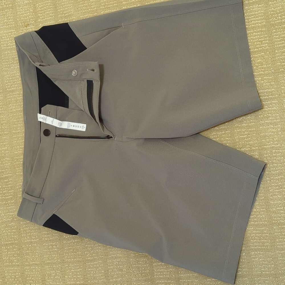 Lululemon men's shorts, 34 in waist gray/black.